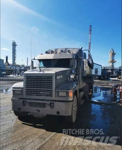 Mack CHU Conventional Trucks / Tractor Trucks