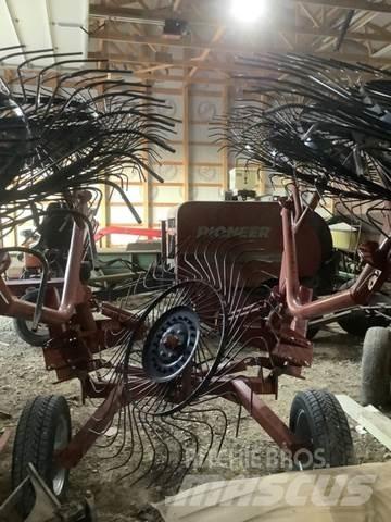 Rhino ER8 Hay Rake Other