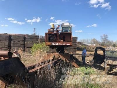 Barko 160B Knuckleboom loaders