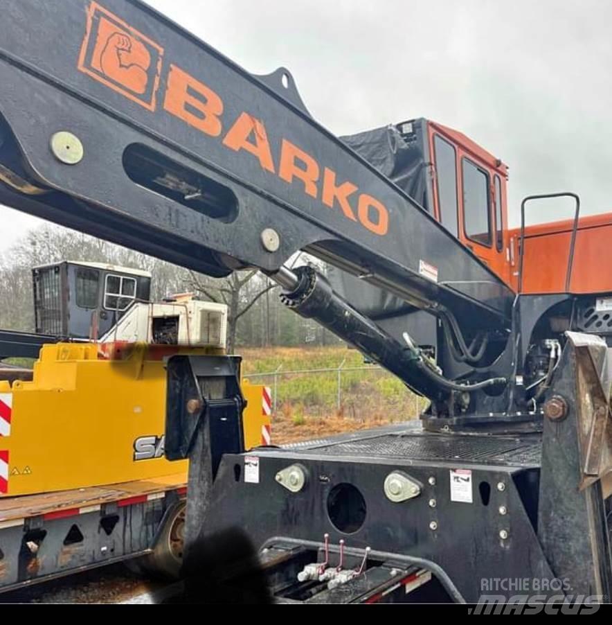 Barko 495B Knuckleboom loaders