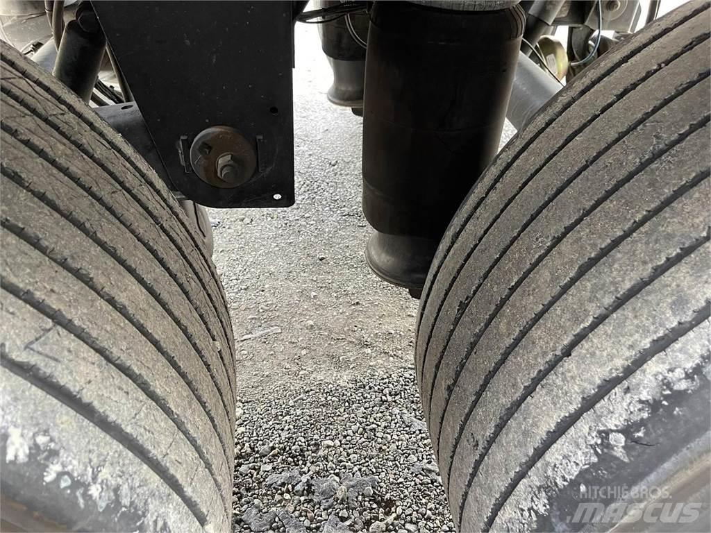 Beall  Tank Trailers