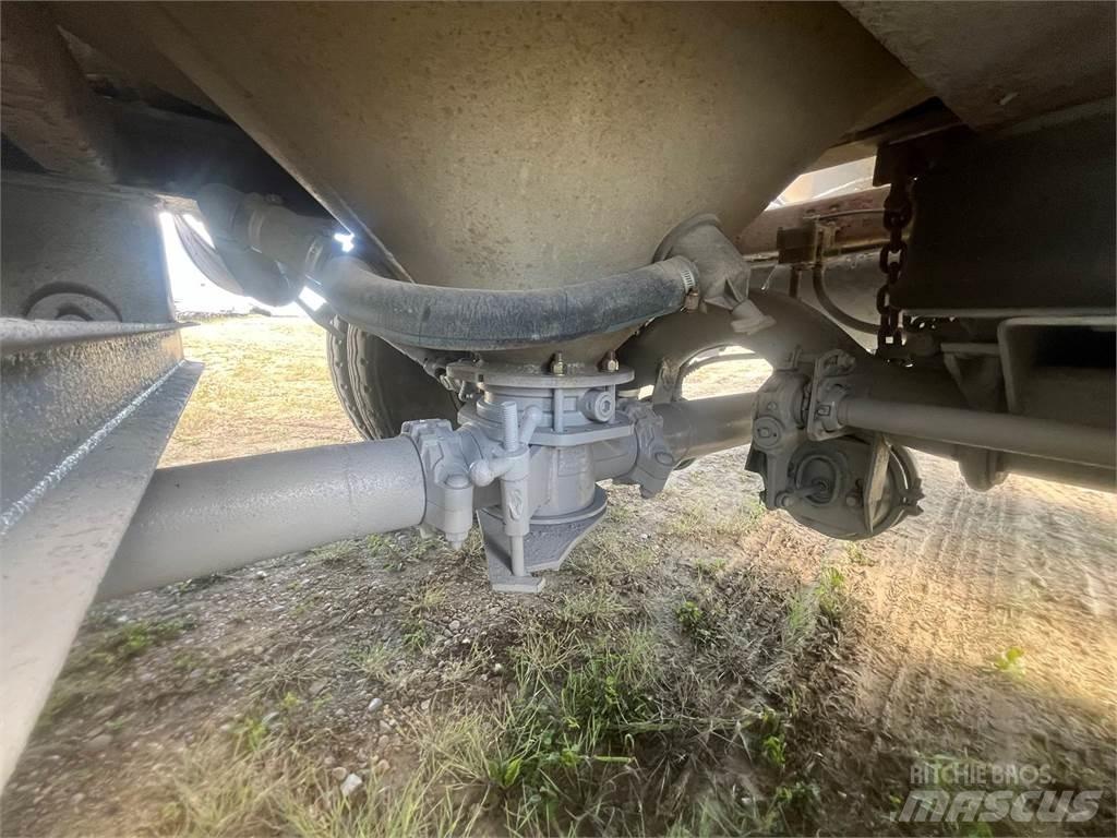 Bedard  Tank Trailers