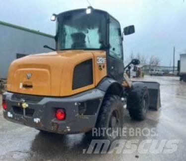 CASE 321F Wheel Loaders