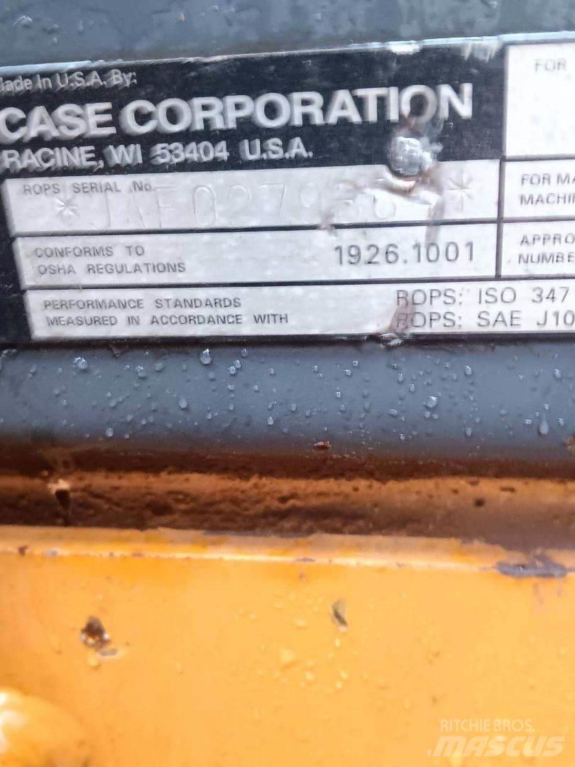 CASE 95XT Skid Steer Loaders