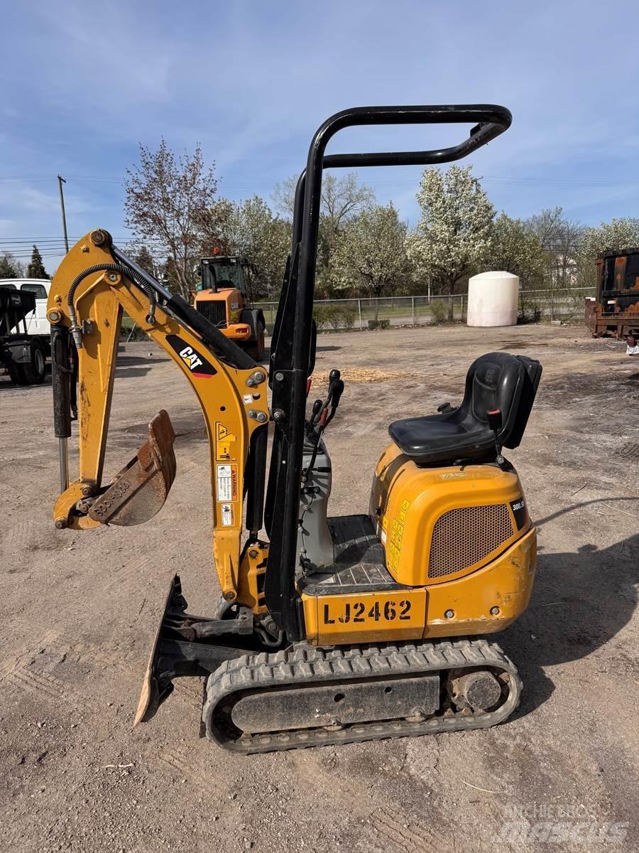 CAT 300.9D Mini Excavators <7t (Mini Diggers)