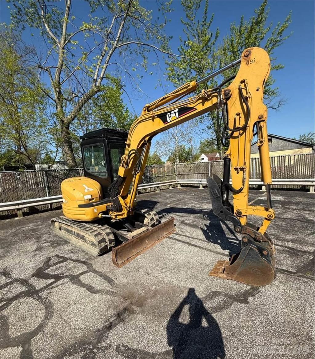 CAT 305CR Mini Excavators <7t (Mini Diggers)