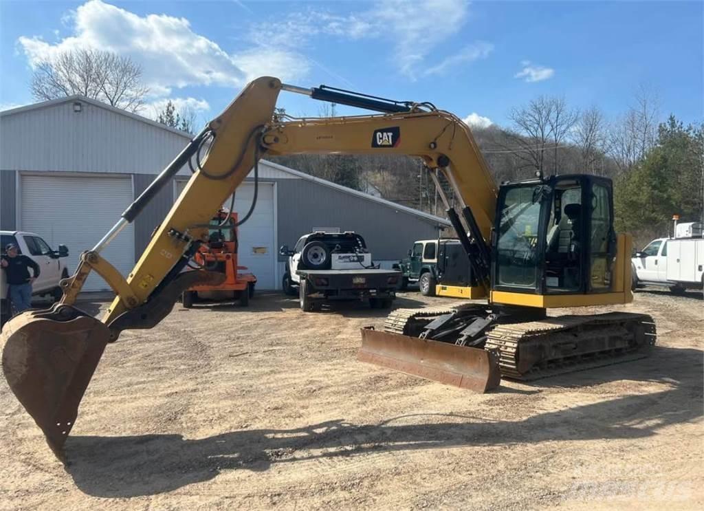 CAT 310 Mini Excavators <7t (Mini Diggers)