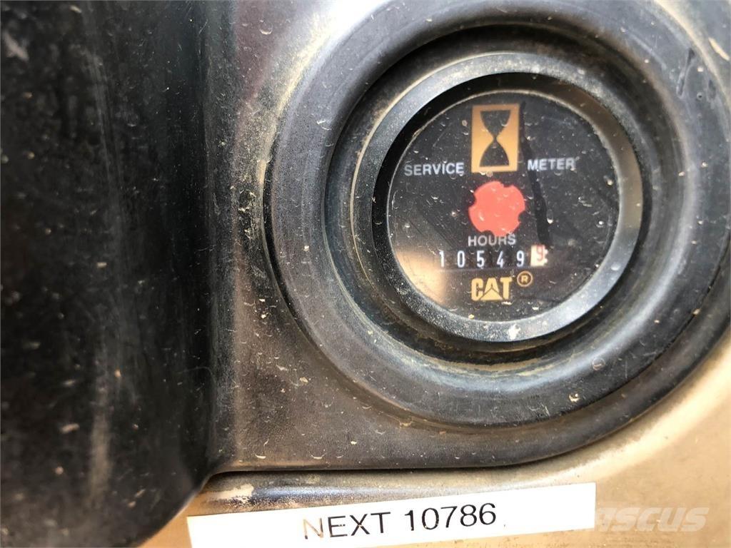 CAT 320CL Crawler Excavators