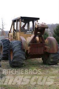 CAT 518 Skidders