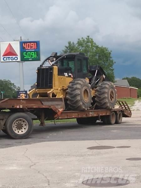 CAT 525C Skidders