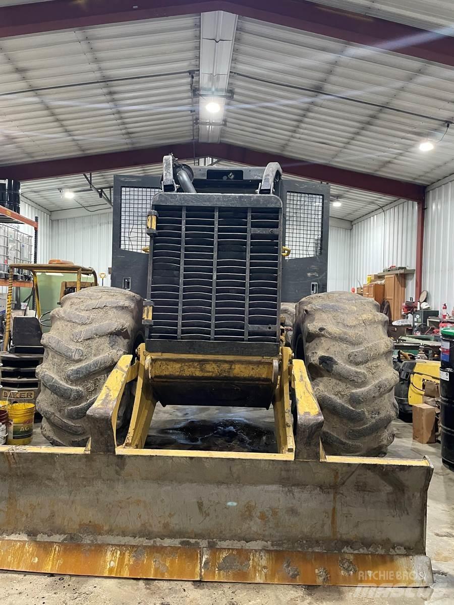 CAT 525C Skidders