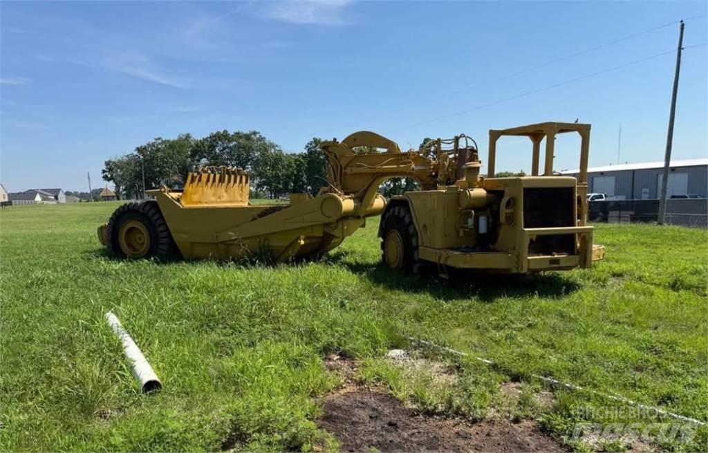 CAT 621B Scrapers
