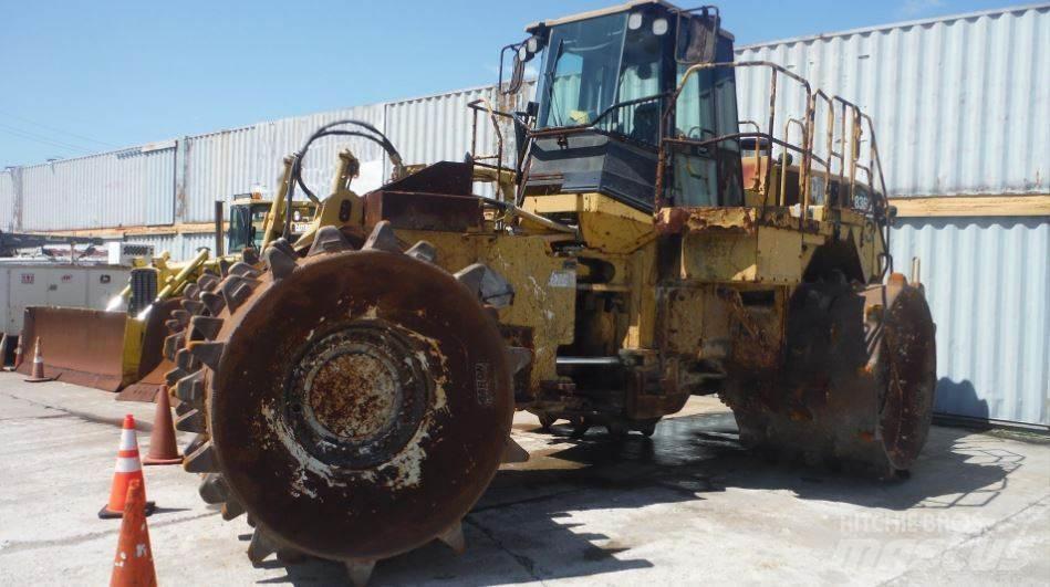 CAT 836G Landfill compactors