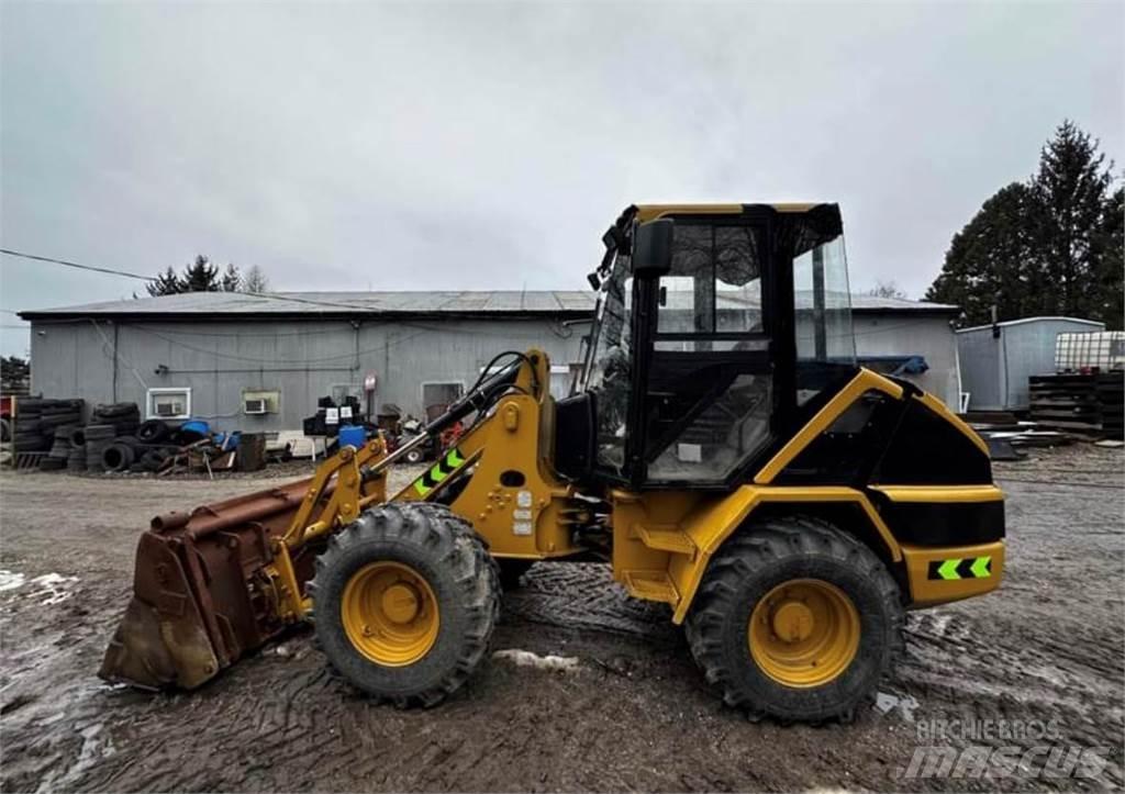 CAT 906 Wheel Loaders