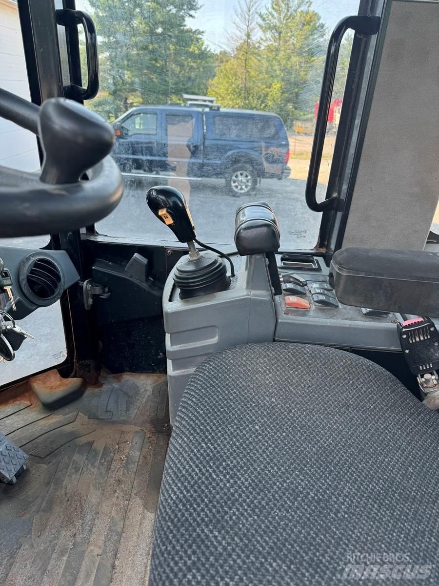 CAT 930G Wheel Loaders