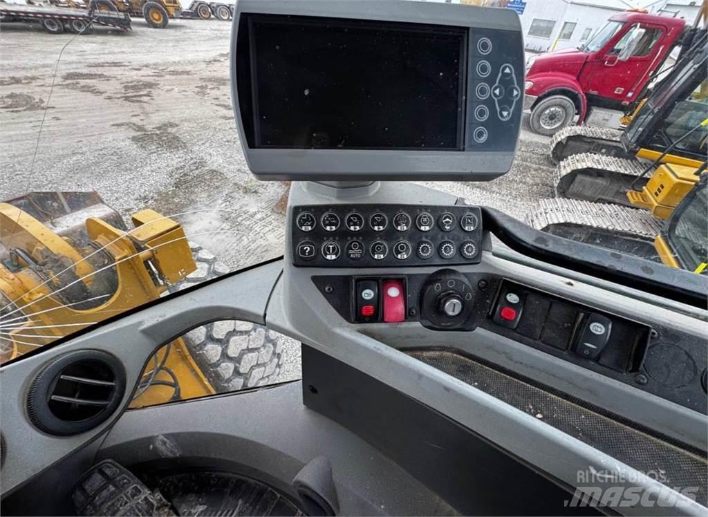 CAT 930K Wheel Loaders