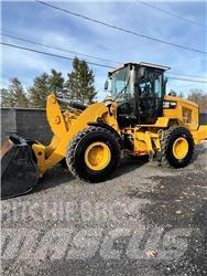 CAT 930M Wheel Loaders