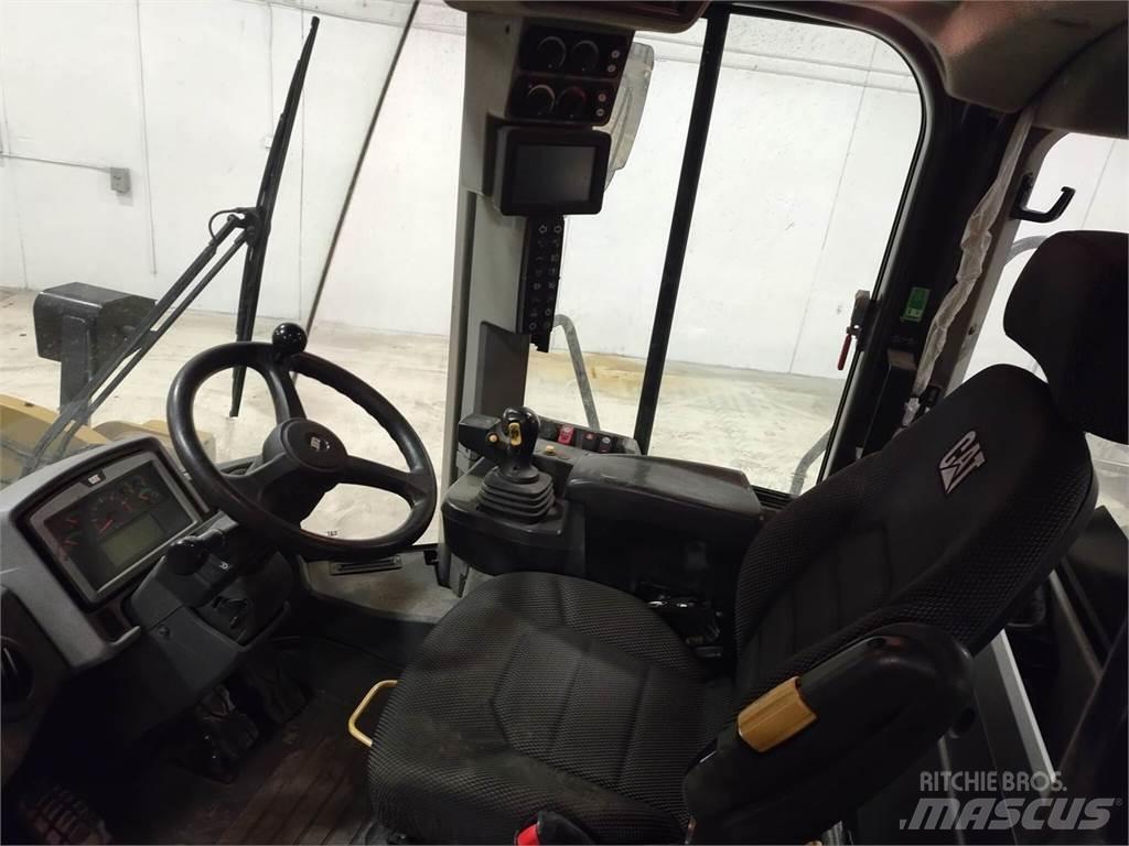 CAT 950M Wheel Loaders