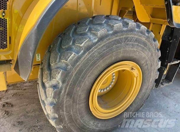 CAT 950M Wheel Loaders