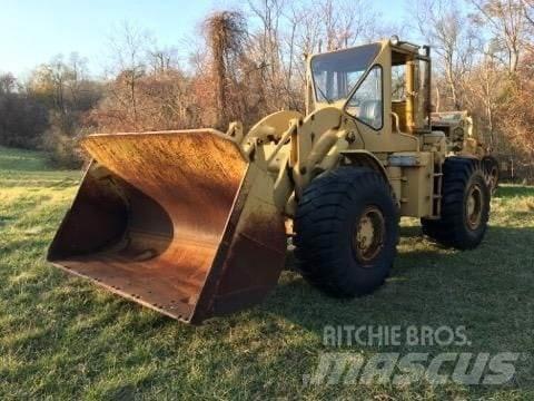 CAT 966 Wheel Loaders