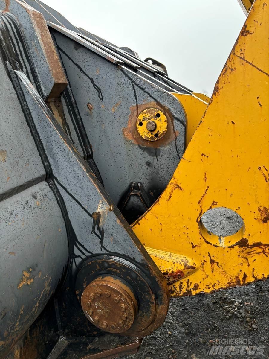 CAT 993K Wheel Loaders