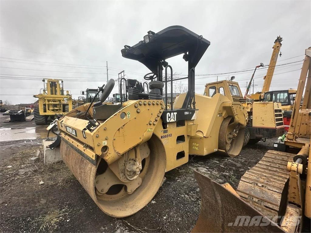CAT CB54 Single drum rollers