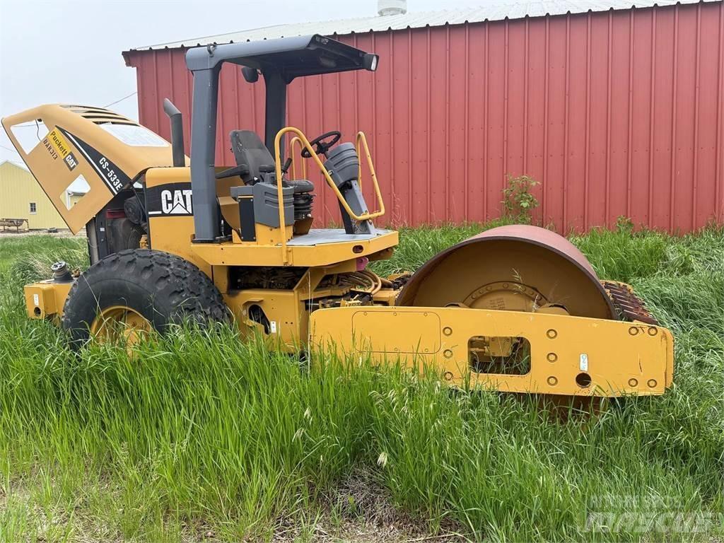CAT CS533E Single drum rollers