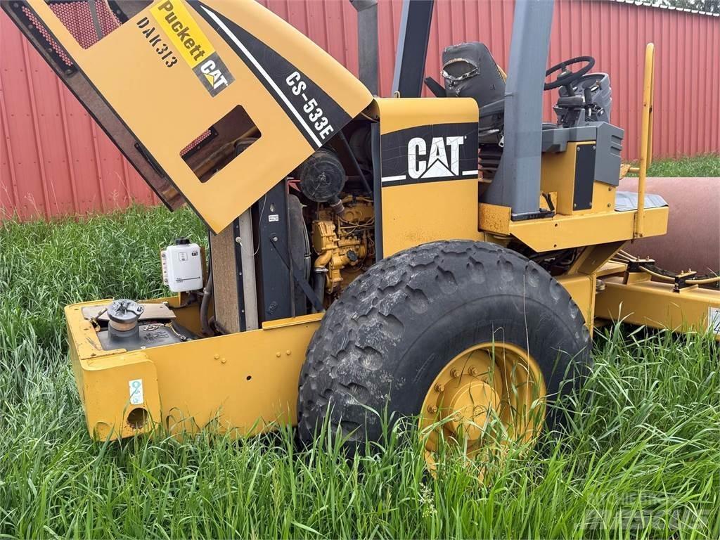 CAT CS533E Single drum rollers