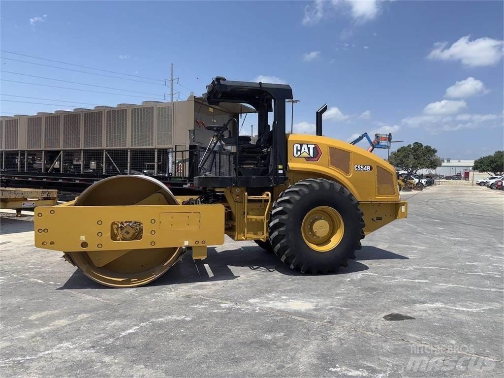 CAT CS54B Single drum rollers