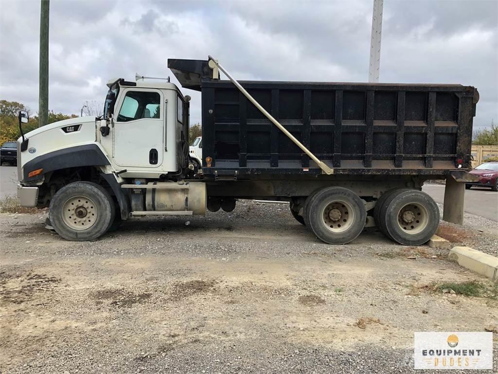 CAT CT660 Dump Trucks