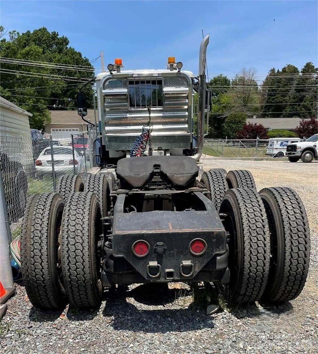 CAT CT660S Conventional Trucks / Tractor Trucks