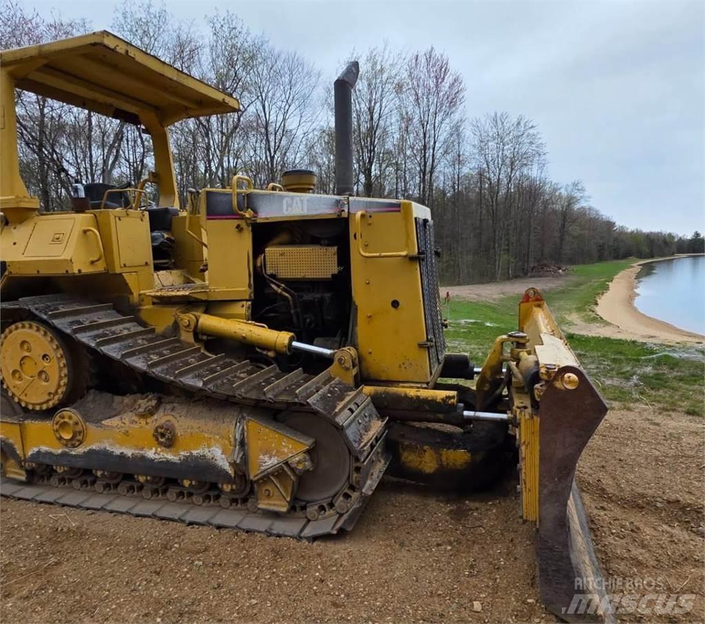 CAT D5H Crawler dozers