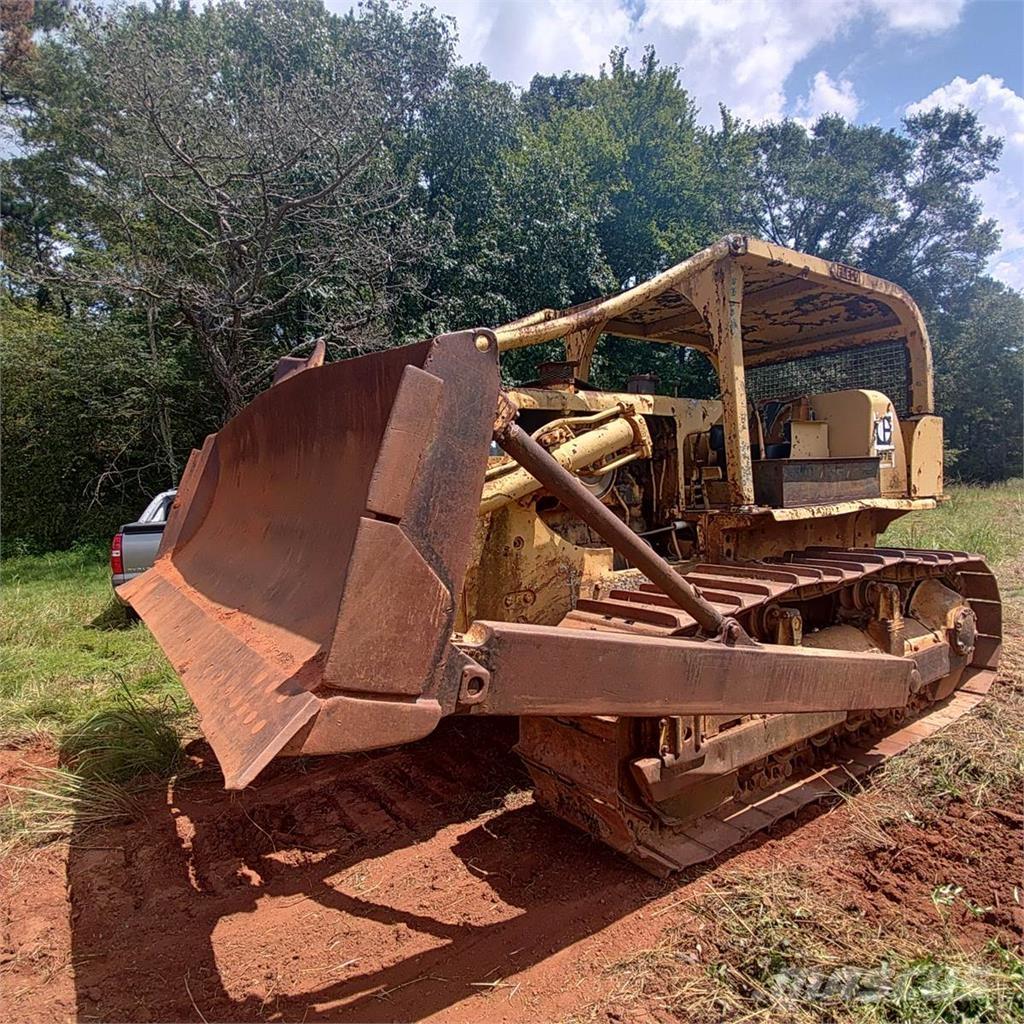 CAT D7E Crawler dozers