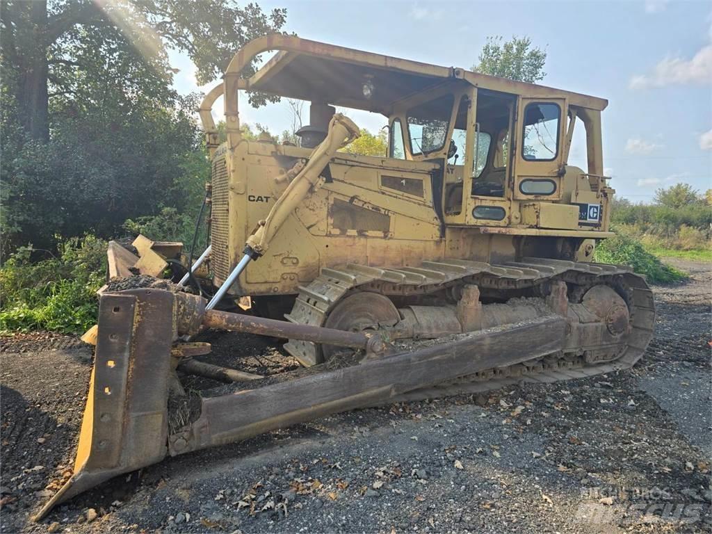 CAT D8H Crawler dozers