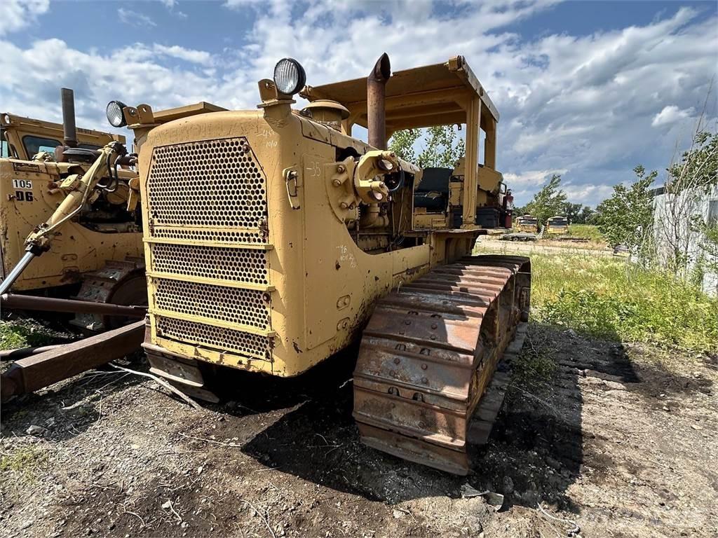 CAT D8H Crawler dozers