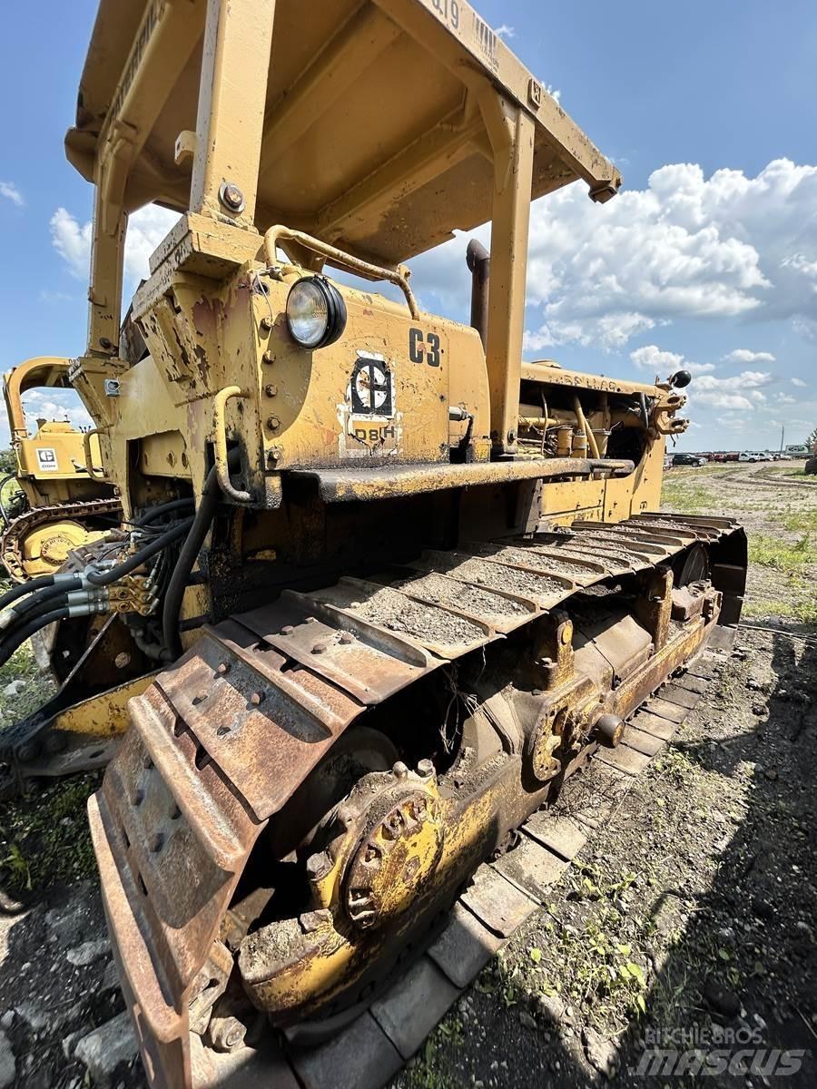 CAT D8H Crawler dozers