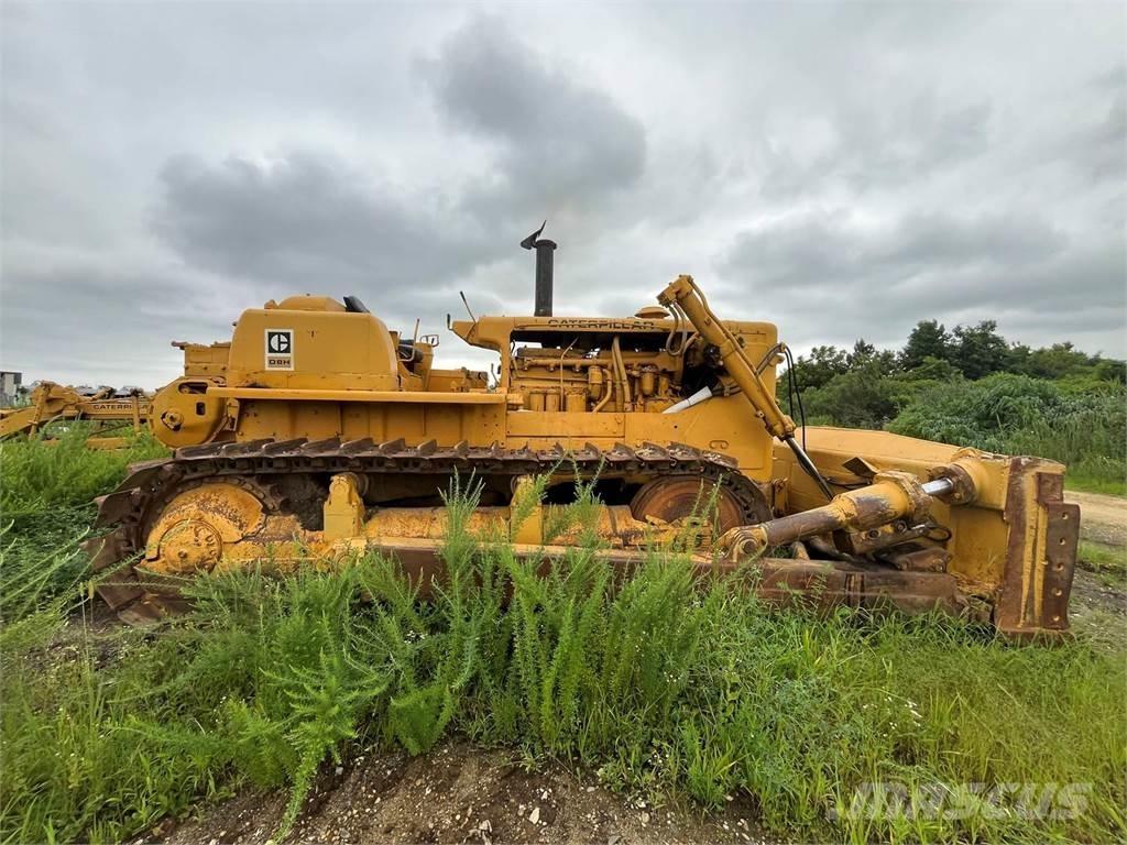 CAT D8H Crawler dozers