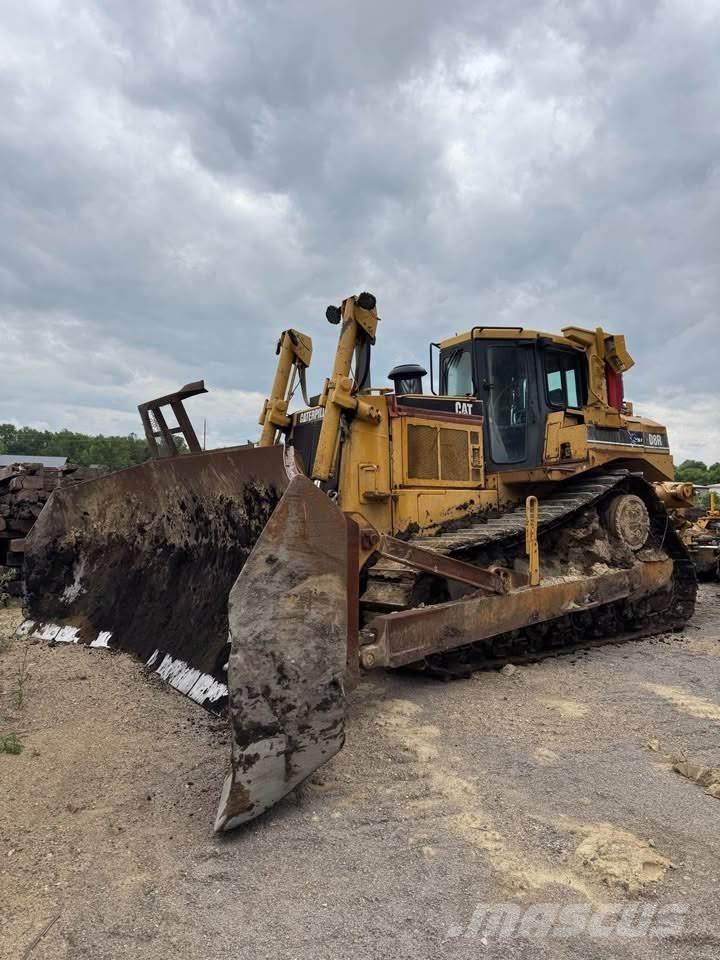 CAT D8R Crawler dozers
