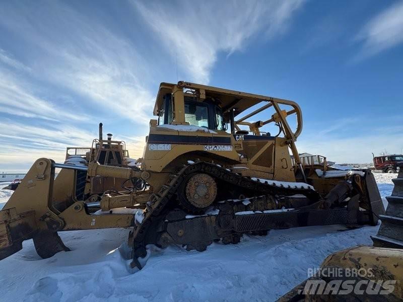 CAT D8T Crawler dozers