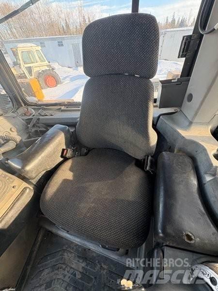 CAT D8T Crawler dozers