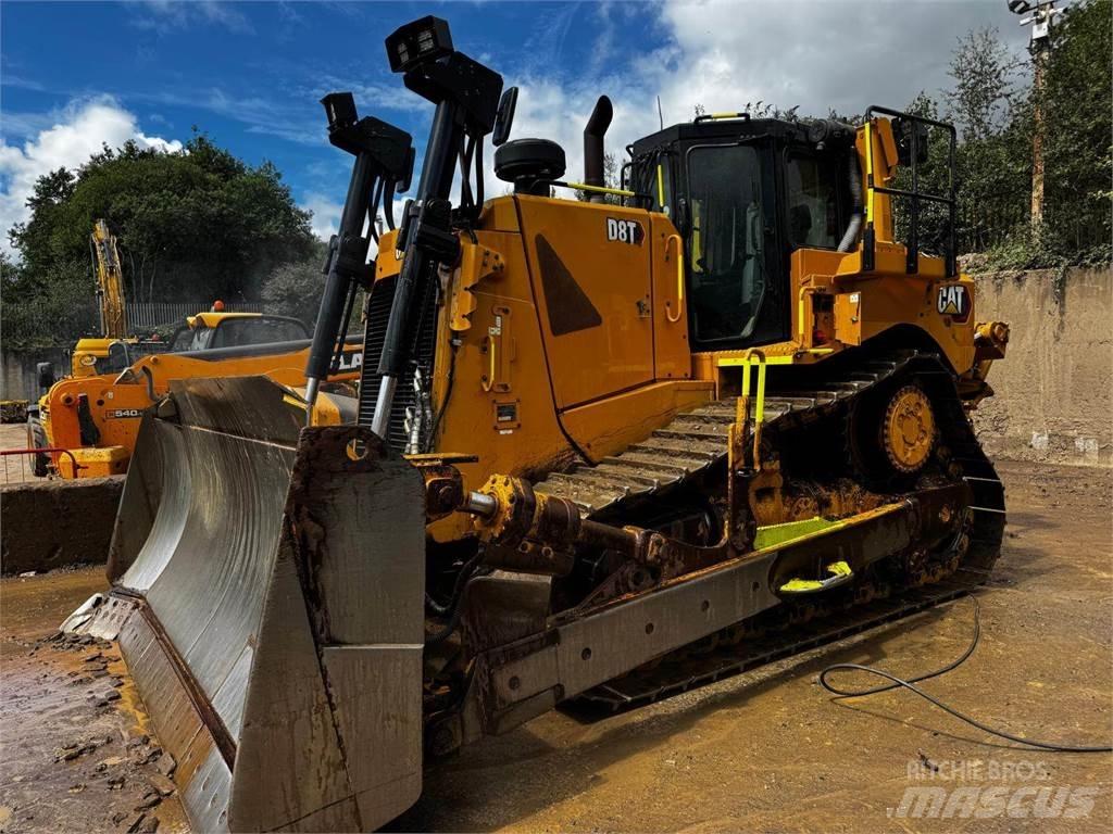 CAT D8T Crawler dozers