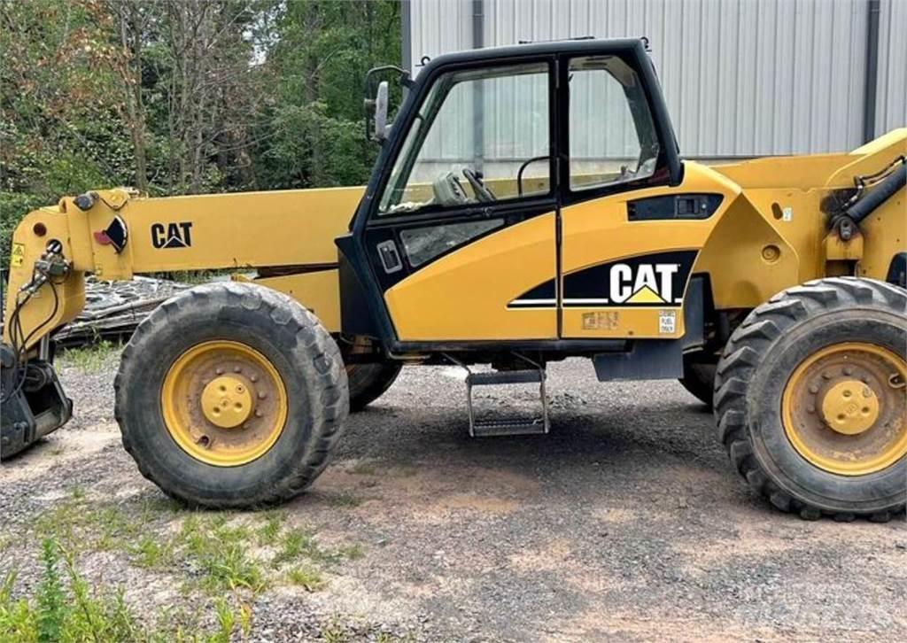 CAT TH460B Telescopic Handlers
