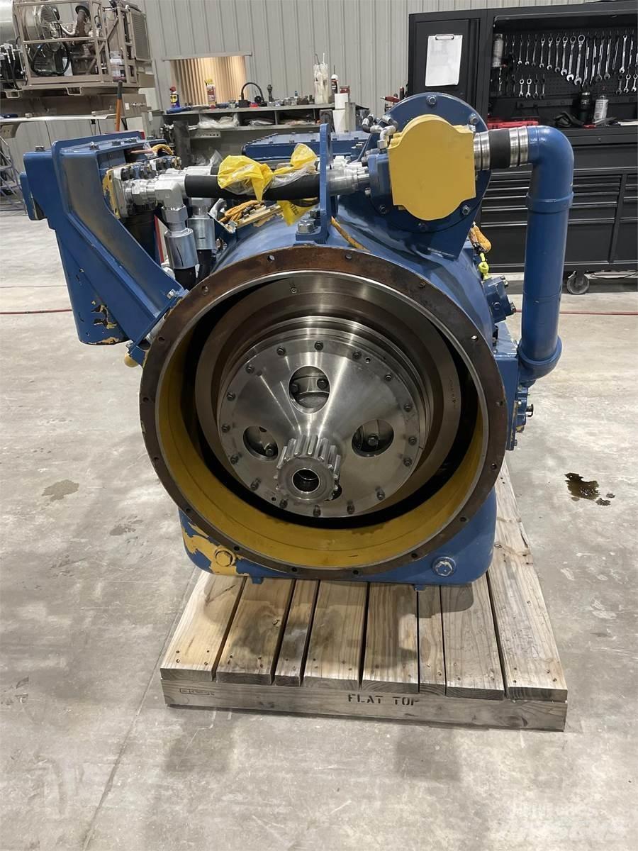 CAT TH55 Transmission