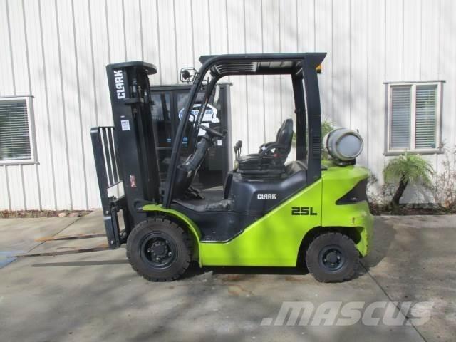 Clark S25L Misc Forklifts