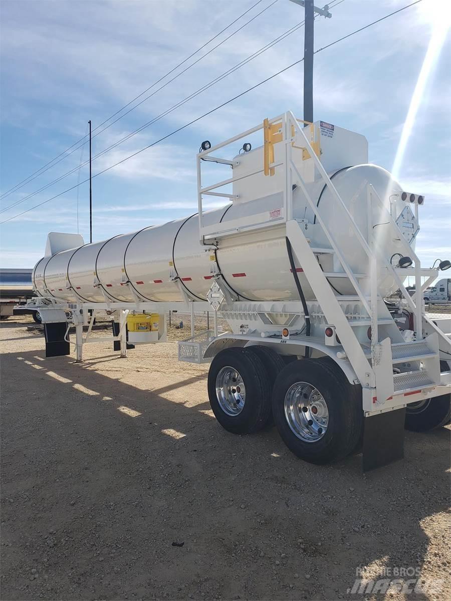  Comptank Tank Trailers