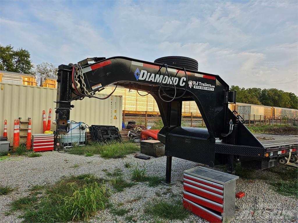 Diamond C  Flatbed Trailers