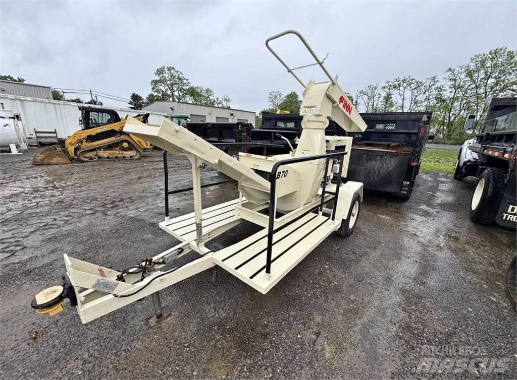 Finn B70T Receiving hoppers, blowers and elevators