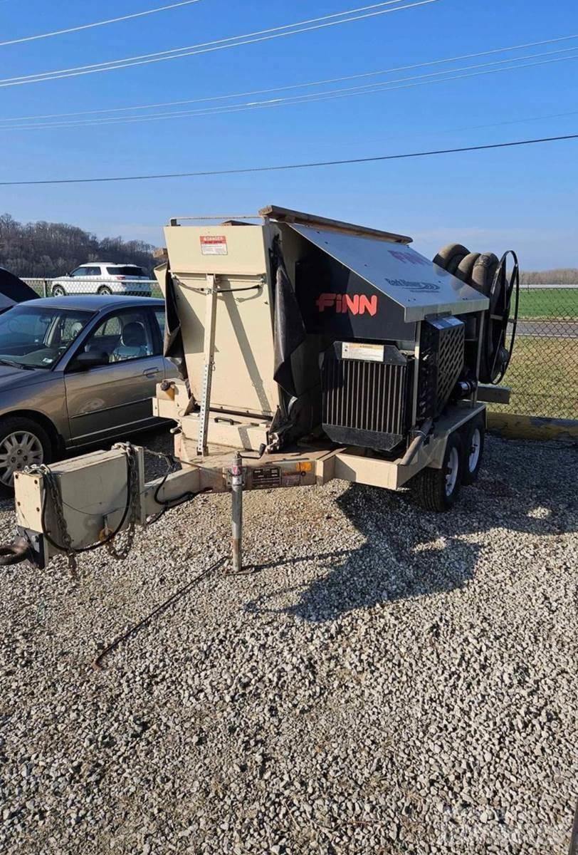 Finn BB302 Work Trucks / Municipal
