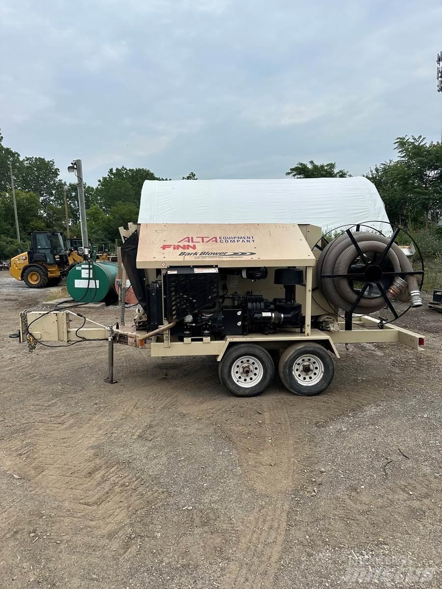 Finn BB302 Work Trucks / Municipal