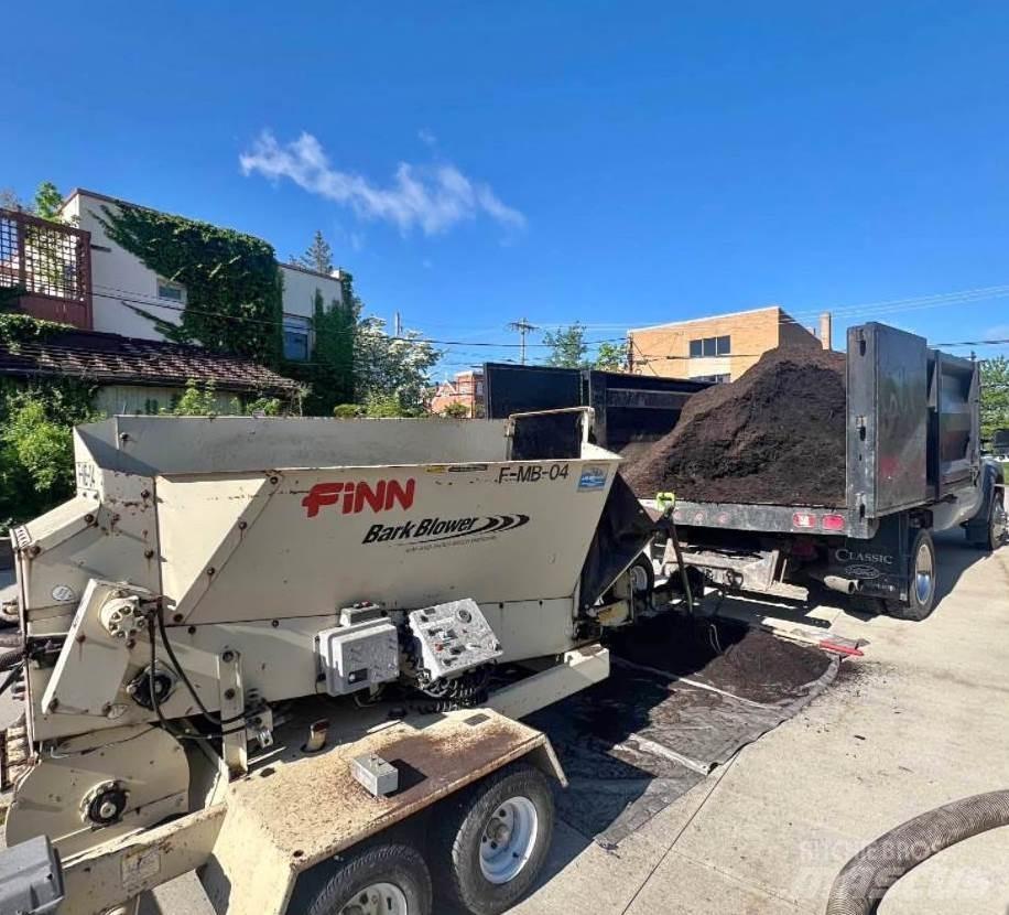 Finn BB302 Receiving hoppers, blowers and elevators